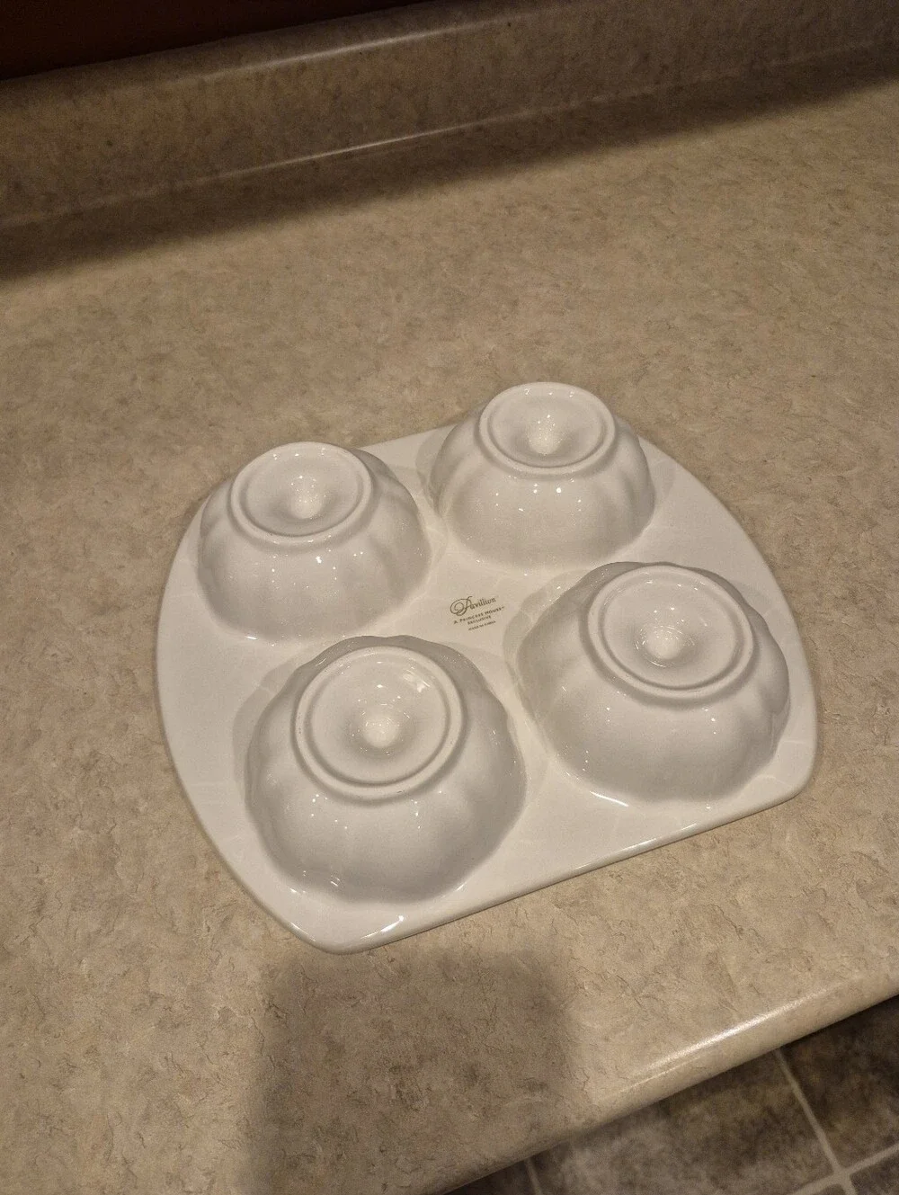 Princess House White Bundt Cake Pan